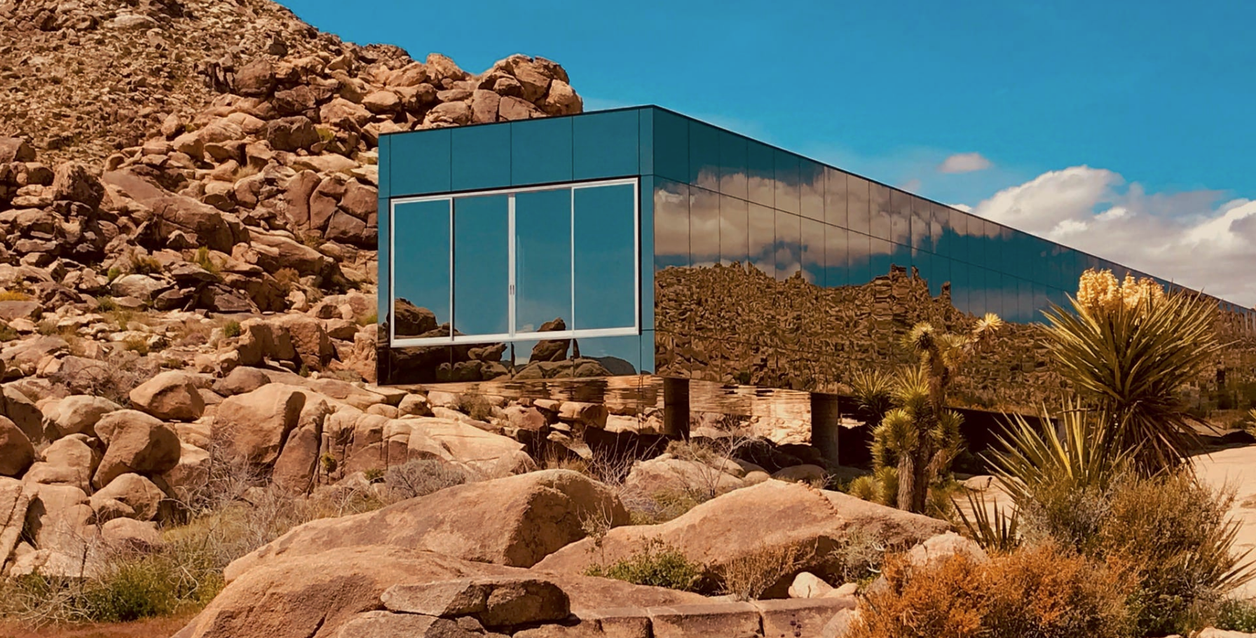 image for The Invisible House