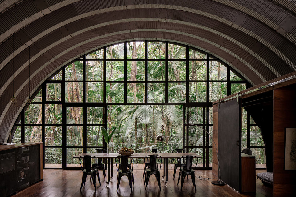 image for Tropical refuge