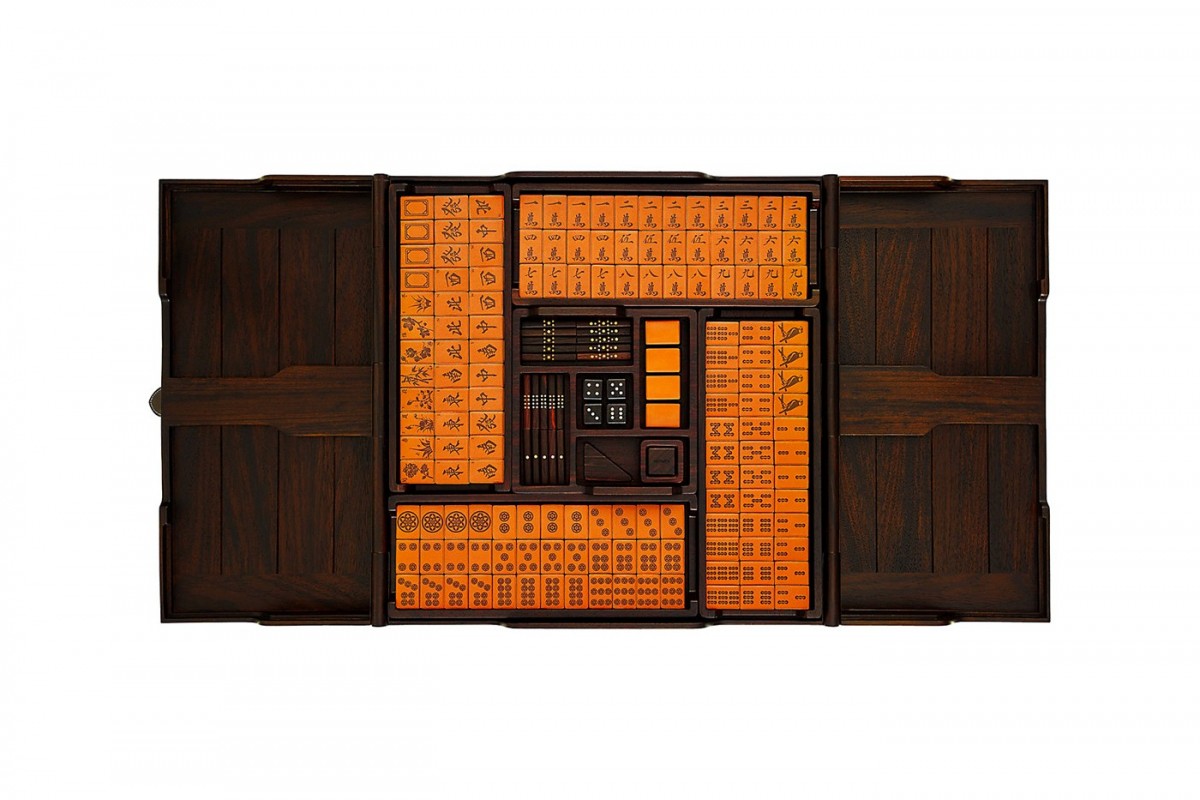 image for Luxurious Mahjong set