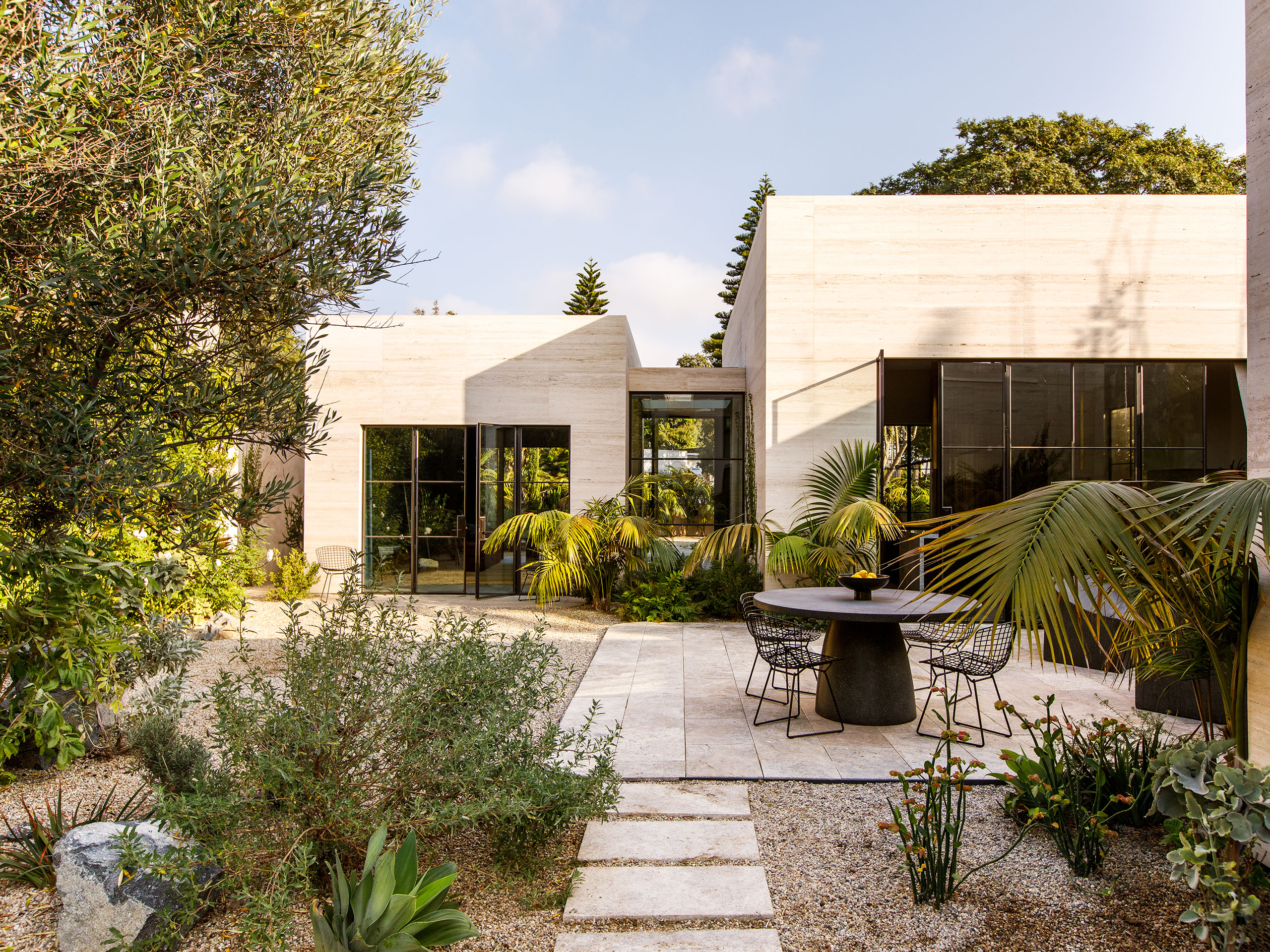image for A vibrant urban oasis in California