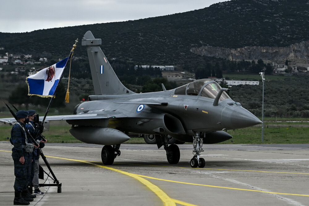 image for «Τανάγρα, τα νέα γεράκια προσεγγίζουν την 332 και ανοίγουν τα φτερά τους»