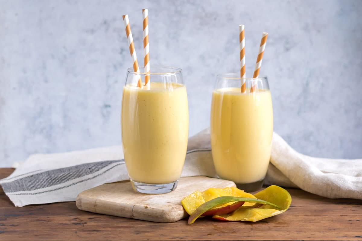 image for Smoothie με Κεφίρ, mango και μέλι