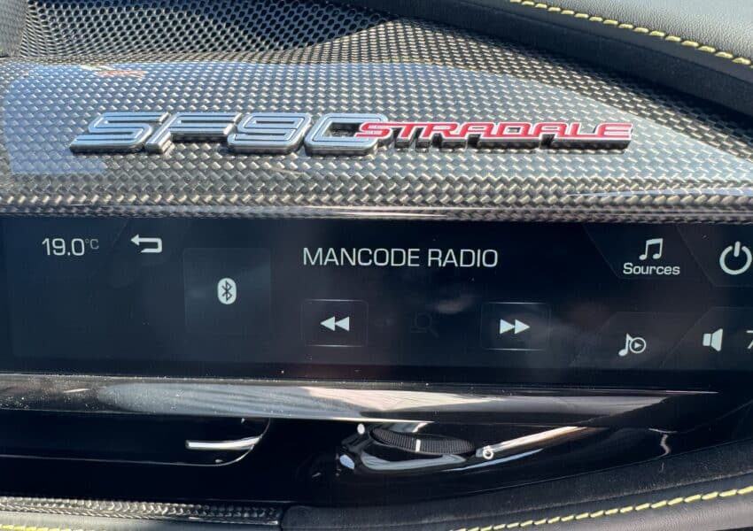 Mancode radio live discount