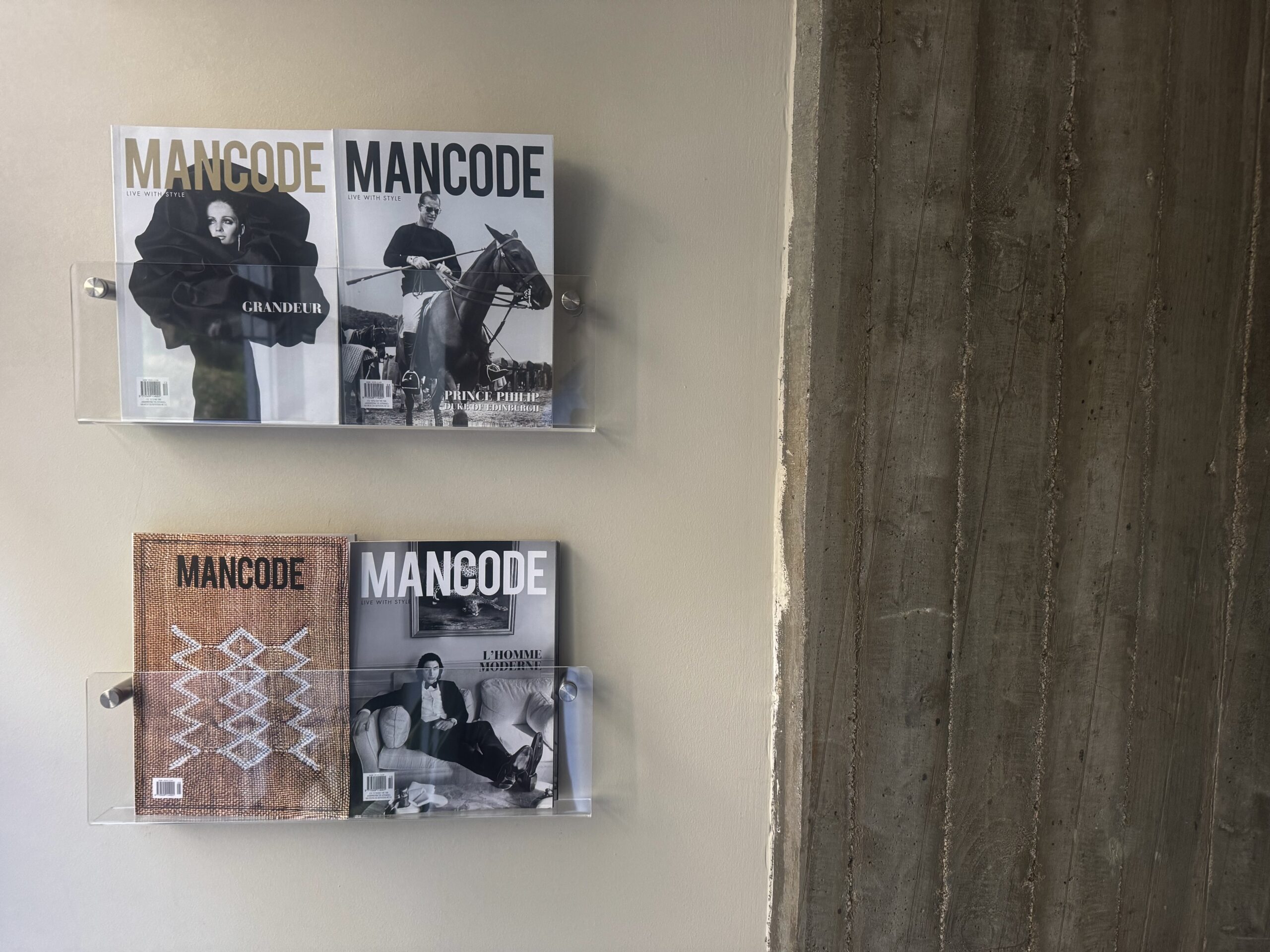 image for Stylish magazine stand